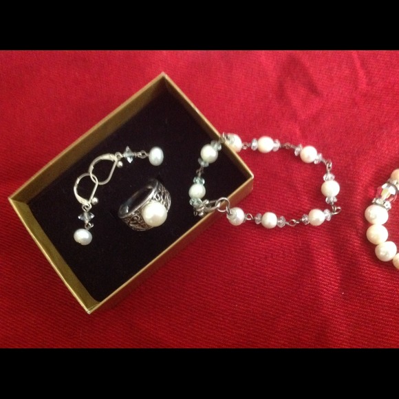 Pearl jewelry