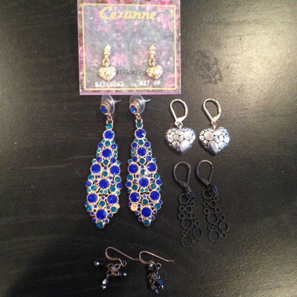 Vibrant Dangle Earring Bundle💙