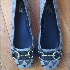 Coach ballerina flat slip on shoes 9 M