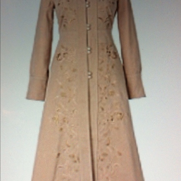 anthropologie vanilla Field velvet embroidery coat - Picture 4 of 4