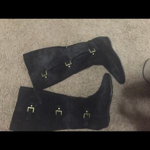 ⬇️ price drop on black boots!!