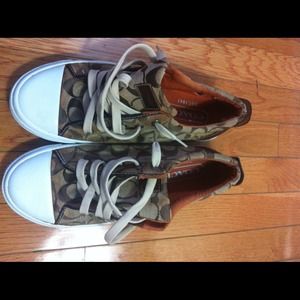 Coach sneakers/ tennis shoes/ flats 8.5
