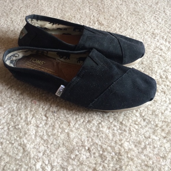 Toms