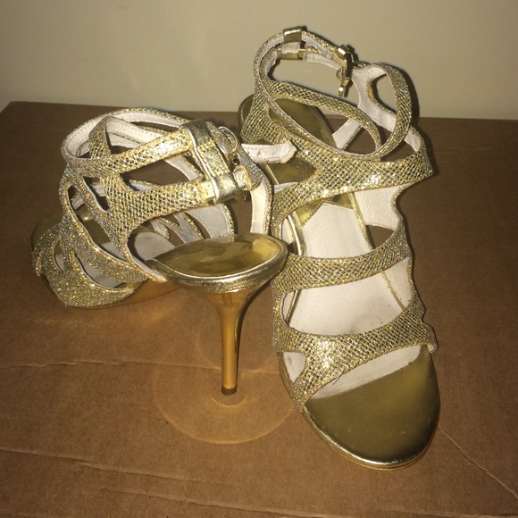 💯authentic M by MK Sexy gold heels - Picture 3 of 3
