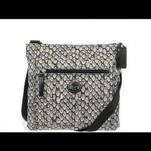 NWT Authentic Coach Crossbody Bag F77481
