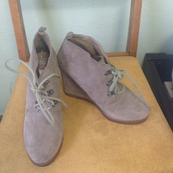 Steve Madden booties