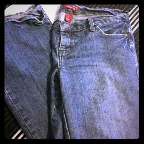 Boot cut jeans to die for.