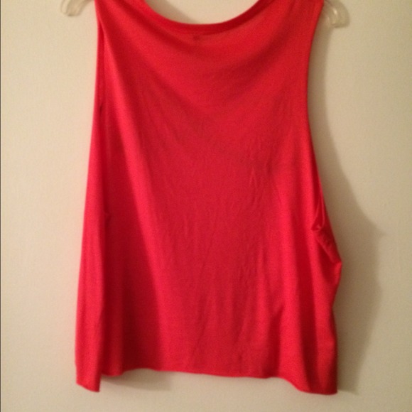 Tank - Picture 2 of 2