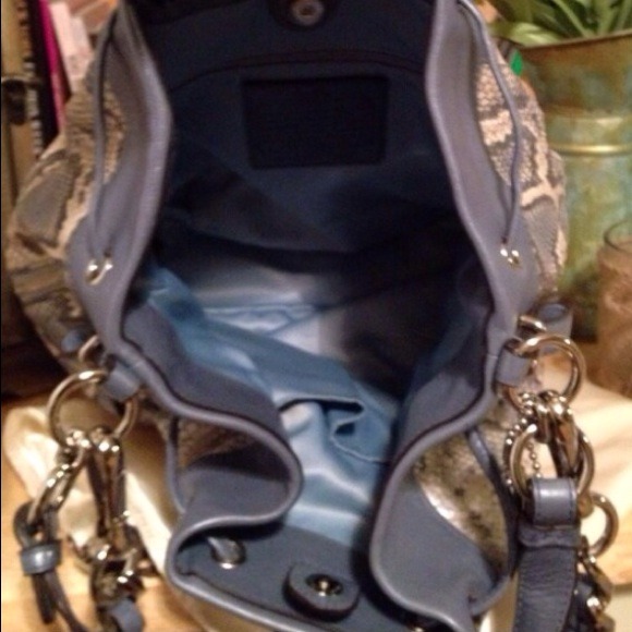 Extra Pics💙Host Pick💙 Authentic Coach Limited Edition Blue Python 💙 - Picture 4 of 15