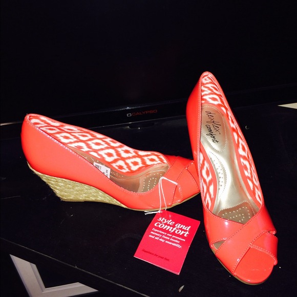 Coral wedges