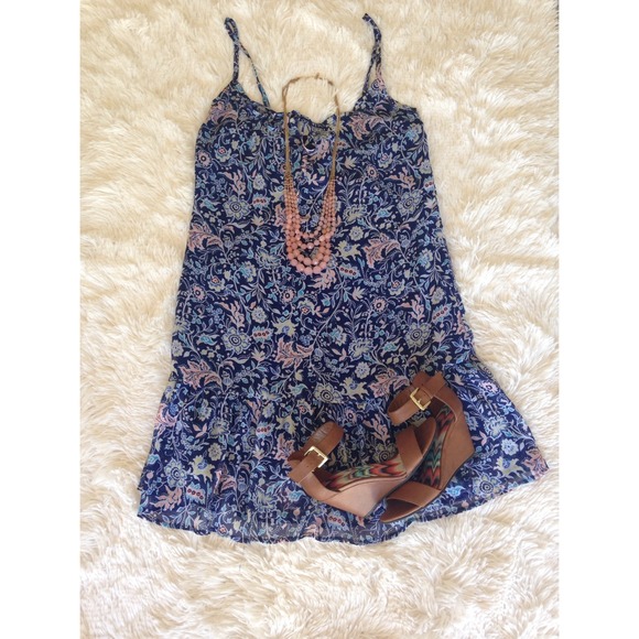 Old Navy Fun & Flowy!