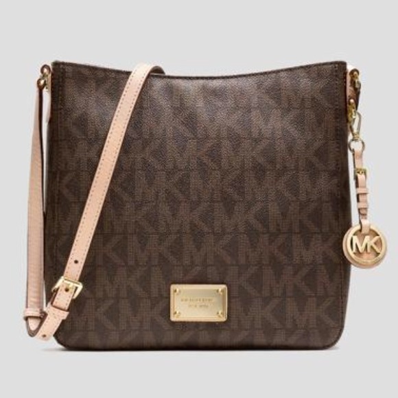 Micheal kors side bag need to sell Asap No trades