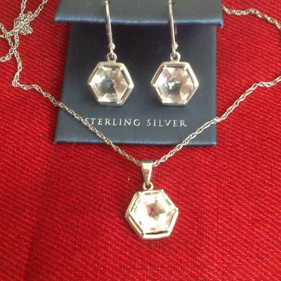 Set of white sapphire