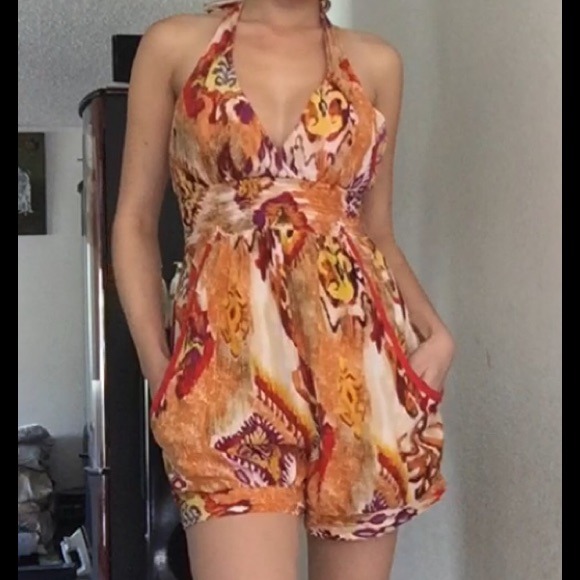 Short backless jumpsuit!