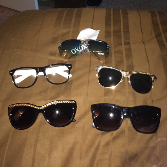 Lot of 4 sunglasses