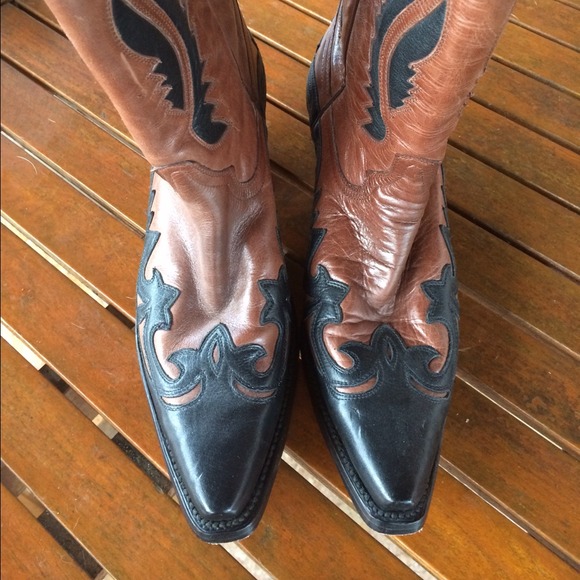 Corral Black and Brown Inlay Cowboy Boots