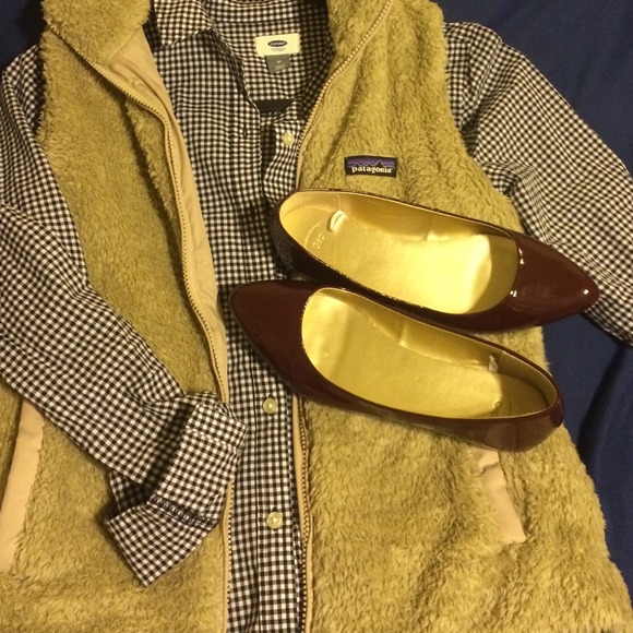 NWOT Maroon flats