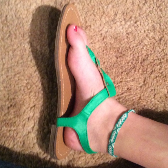 🌸BARELY WORN SANDALS🌸