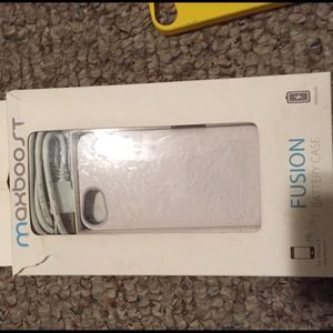 Maxboost iphone 5 battery case