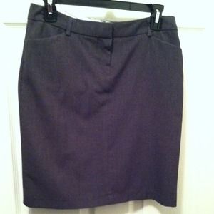 Gray and black business skirt
