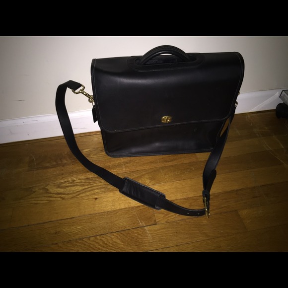 Laptop messenger bag