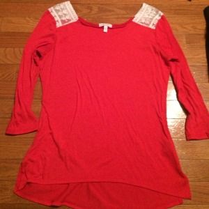 Quarter sleeve shirt