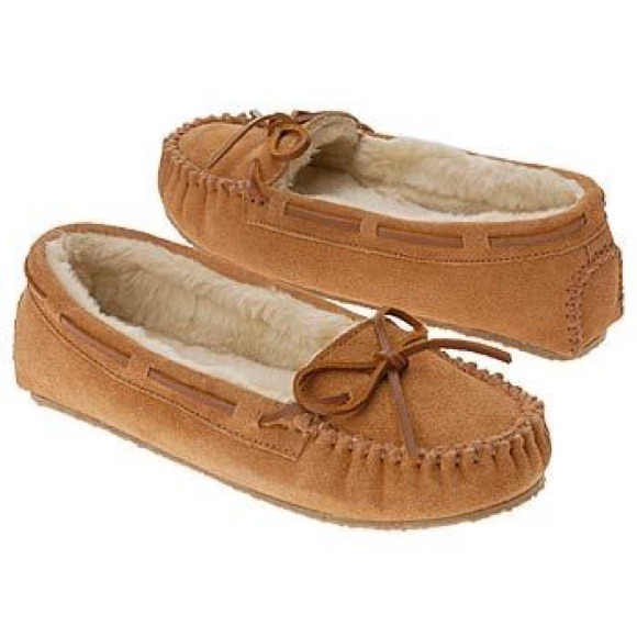 NWT Minnetonka Cally Moccasins, Cinnamon