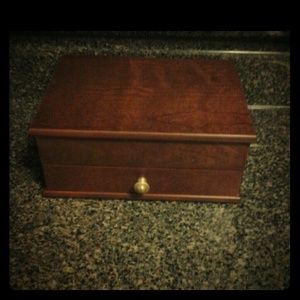 New BOMBAY jewelry box. Makes a nice gift