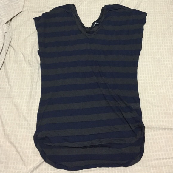 Long v-neck blue/green stripped top