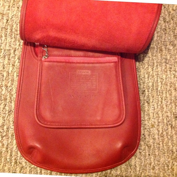 Red Coach hippie flap 9984 - Picture 3 of 4