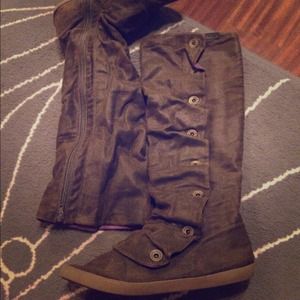 Blowfish button up booties