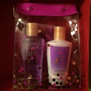 Victoria's Secret Love Spell gift set