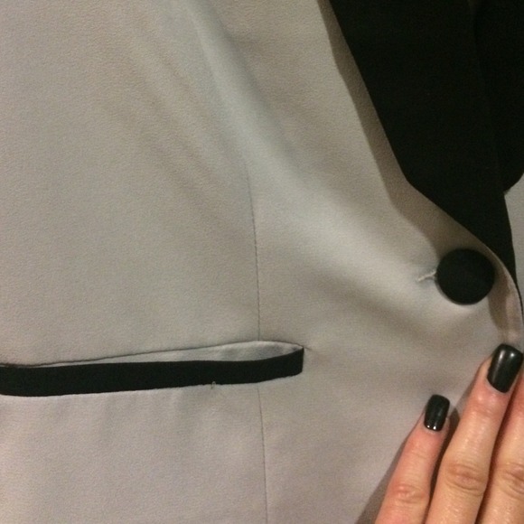 Blazer - Picture 3 of 3