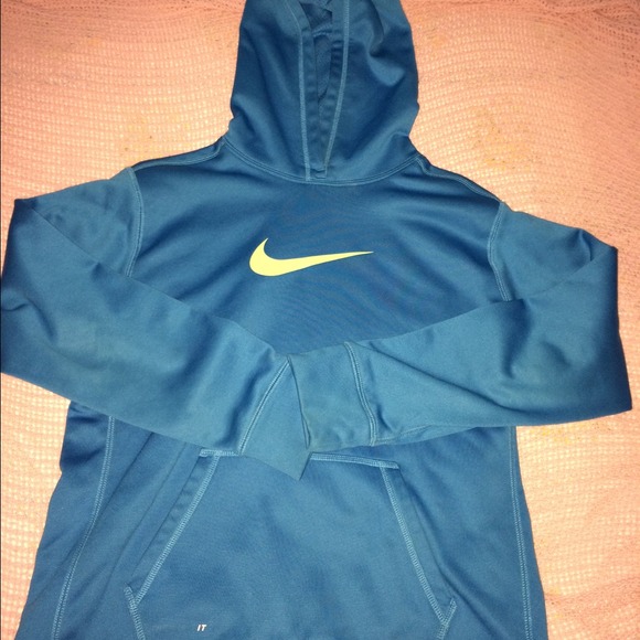 Nike Thermal- Fit Hoodie