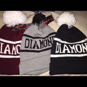 Bundle of Diamond Supply Co beanies