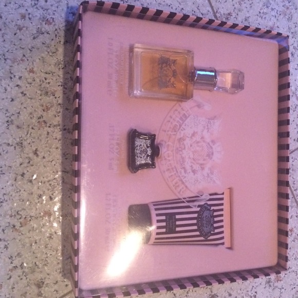 Brand new unopened juicy couture perfume/lotion