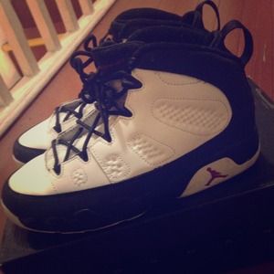 Jordan 9 Retro