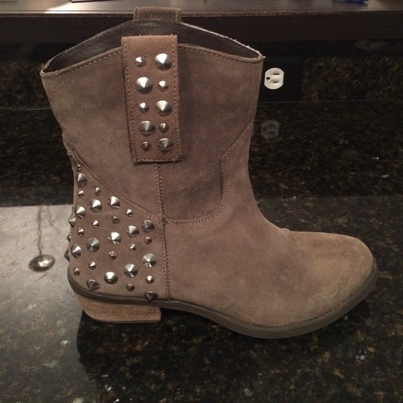 Studded Leather Booties! Like new!! Size 6