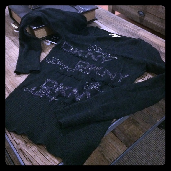 Gorgeous DKNY sweater!