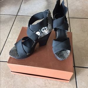 Everyday wear Wedge sandal!