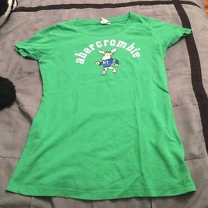 ⛔️SOLD⛔️Abercrombie kids girls t shirt size XL