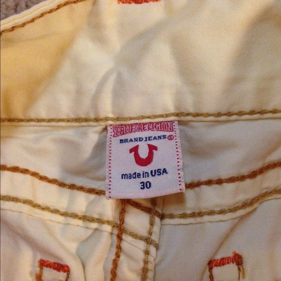 True Religion yellow Capri - Picture 3 of 3