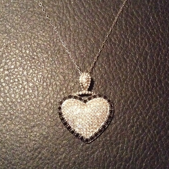 Sterling silver heart pendant with chain