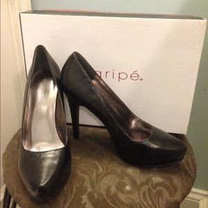 Maripe black leather heels
