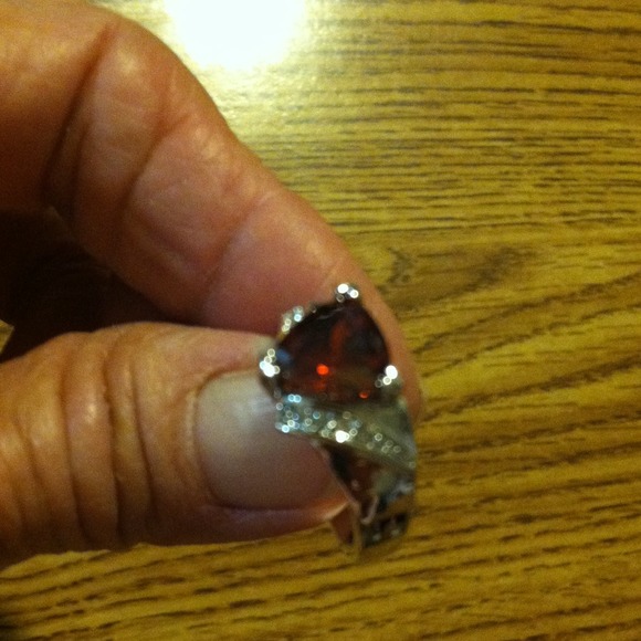 Mens ring FINAL REDUCTION HOLD FOR Jlanon. - Picture 2 of 4