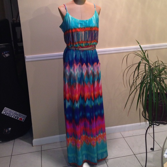 Maxi dress, adjustable straps
