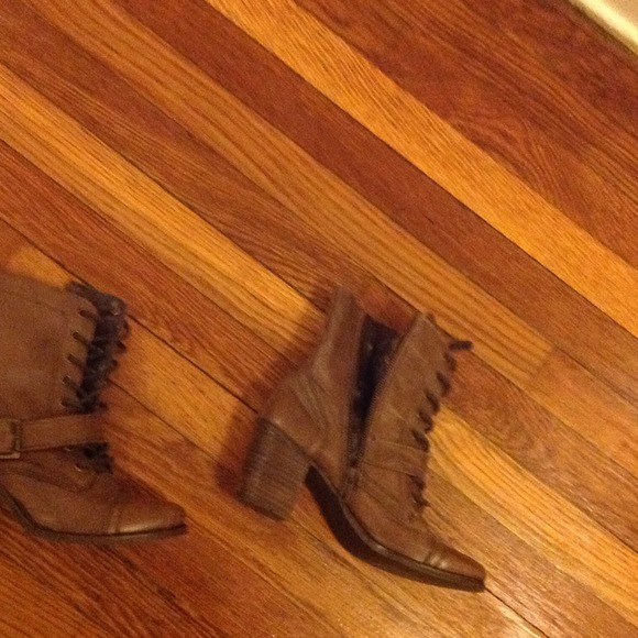 Dark mustard boots, wooden heel