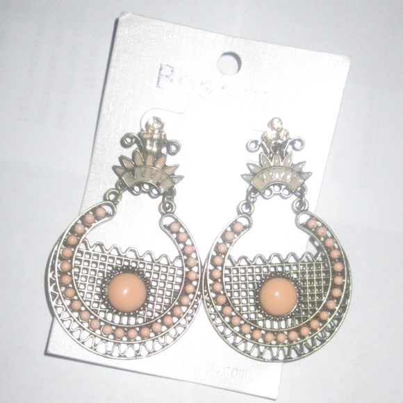 Very cute earrings!!!