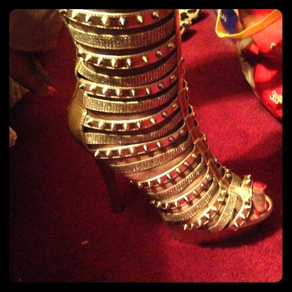 Steve Madden heels!