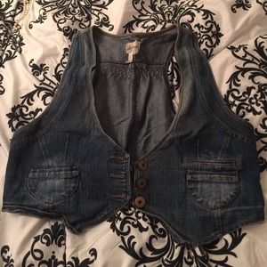VINTAGE VEST